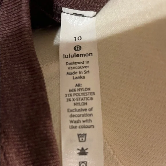 Brand new with tags lululemon athletica Maroon Short Sleeve Tee - Picture 9 of 9